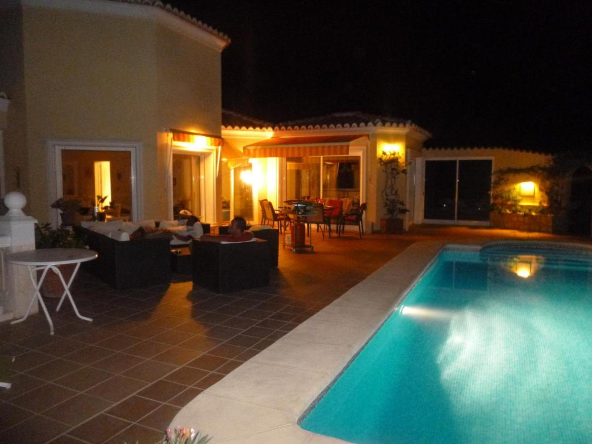 Villa Luxueuse דניה מראה חיצוני תמונה