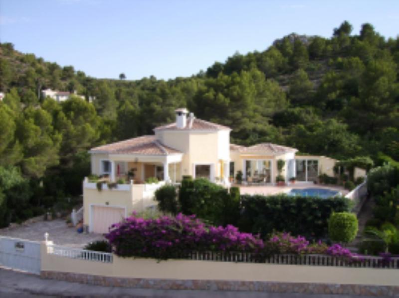 Villa Luxueuse דניה מראה חיצוני תמונה